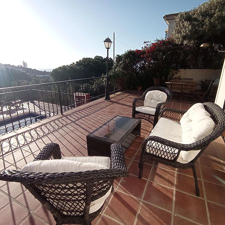 Apartamento En Villa Con Piscina مالقة المظهر الخارجي الصورة