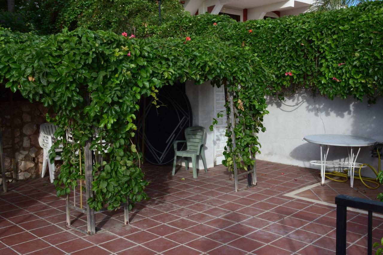 Apartamento En Villa Con Piscina مالقة المظهر الخارجي الصورة