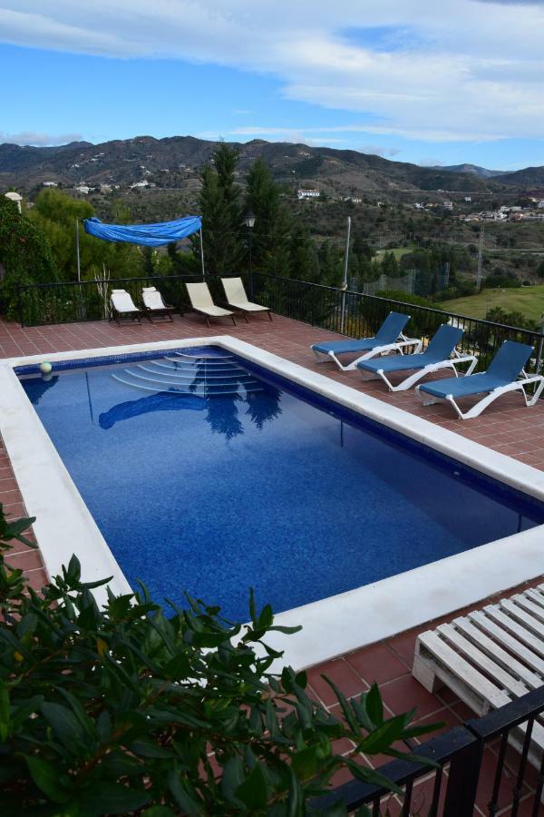Apartamento En Villa Con Piscina مالقة المظهر الخارجي الصورة